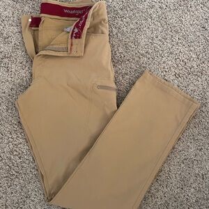 Wrangler Men’s Khaki/Tan Straight Fit Chino Pants